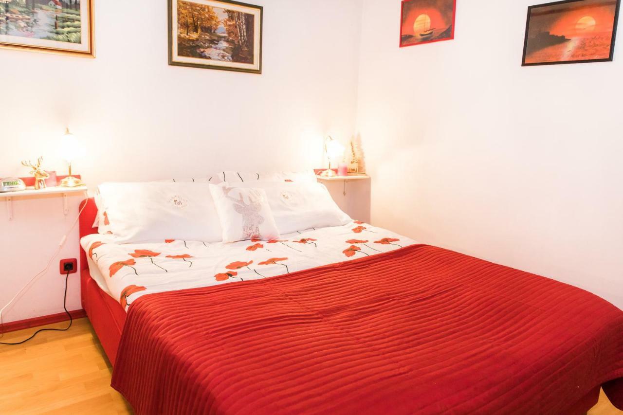 Pocitniska Hisa Pologar Guest House โทลมิน ภายนอก รูปภาพ