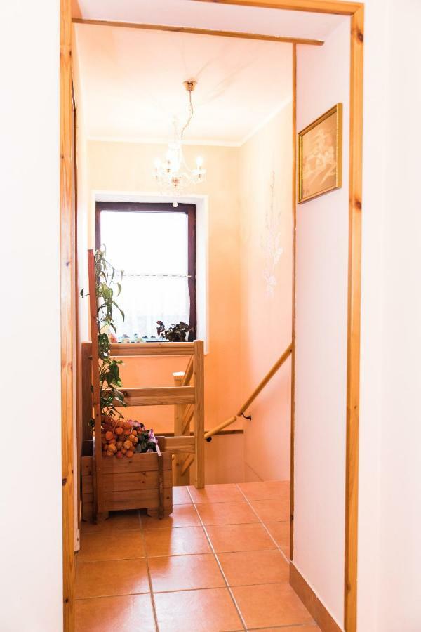 Pocitniska Hisa Pologar Guest House โทลมิน ภายนอก รูปภาพ